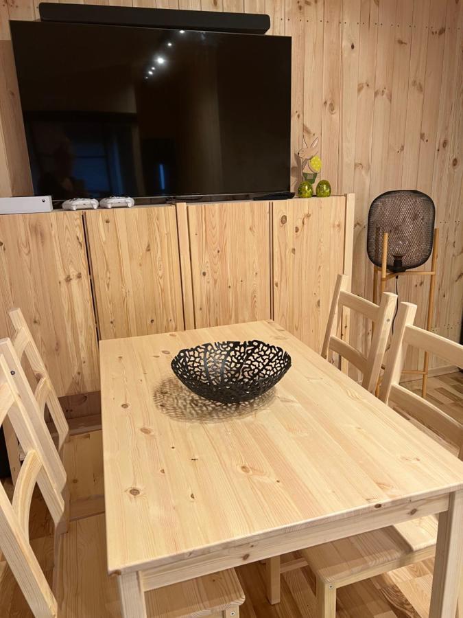 Wiatkapl Appartement Leśna Buitenkant foto