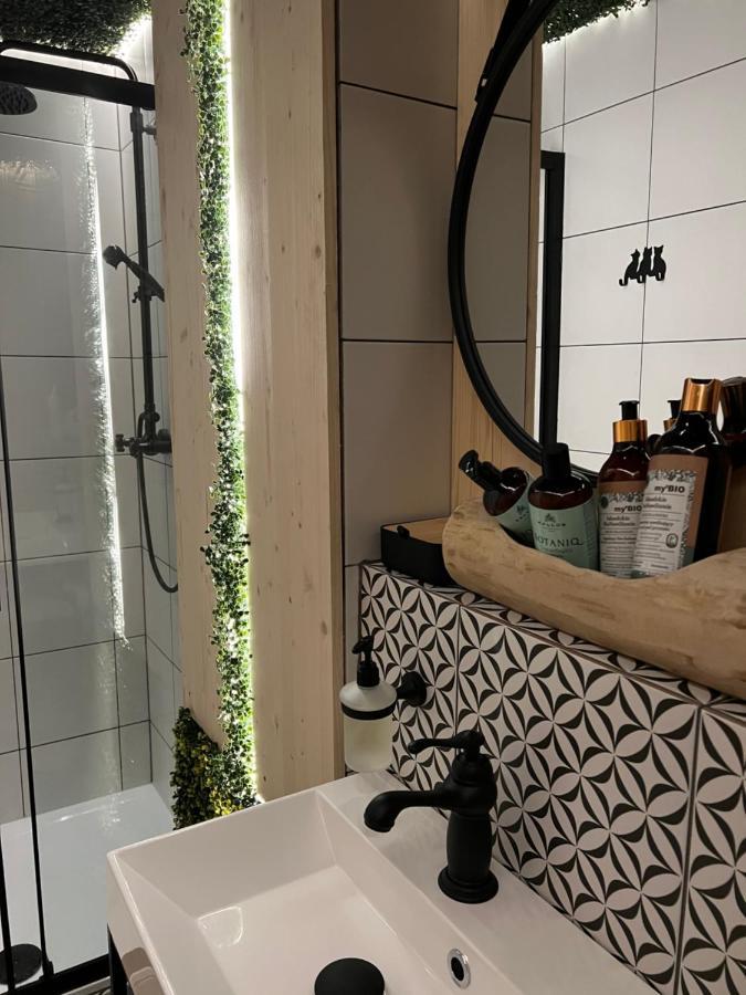 Wiatkapl Appartement Leśna Buitenkant foto